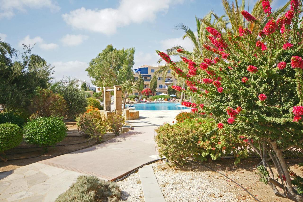 Resitour - Kings Palace Paphos 外观 照片