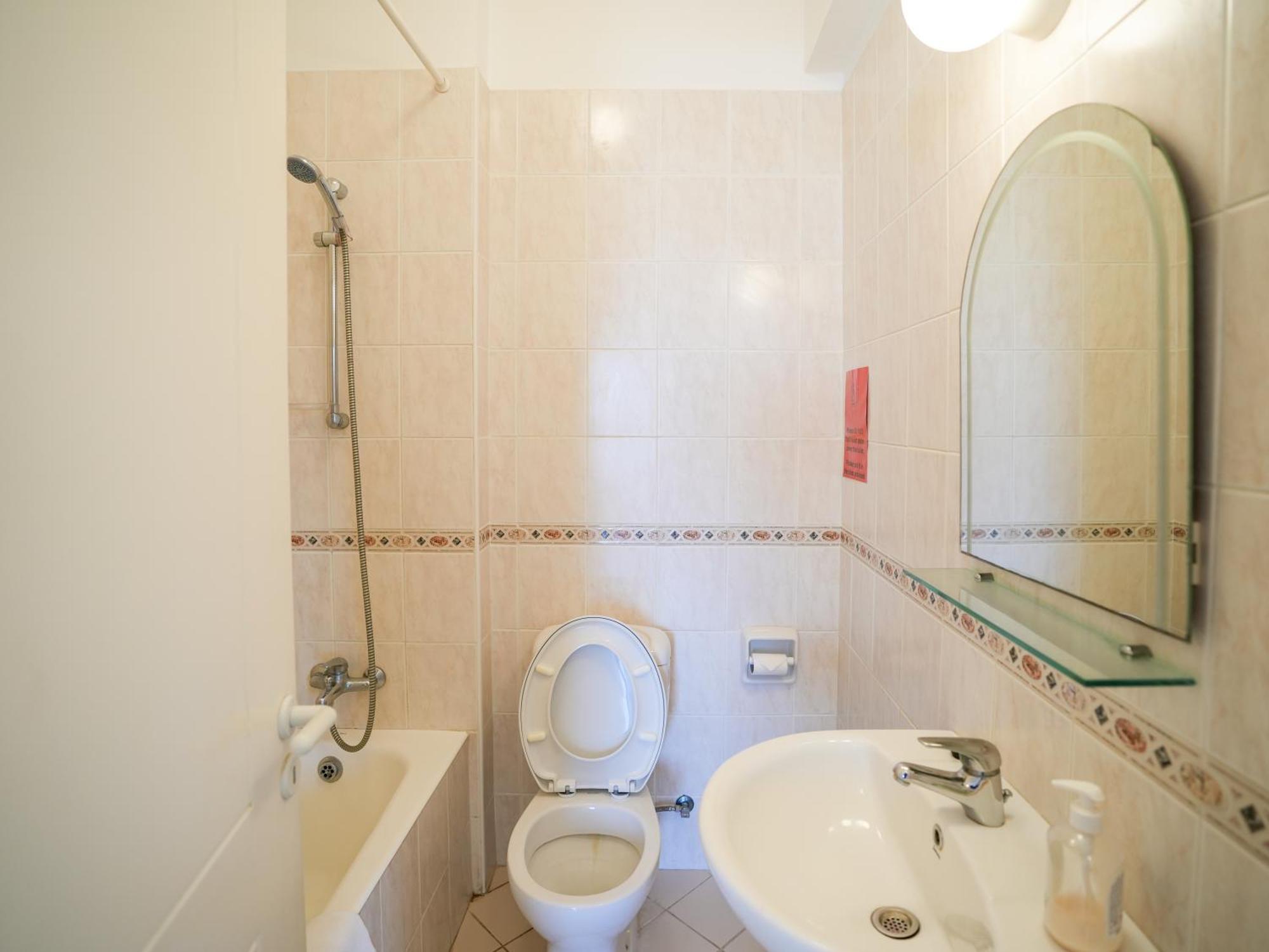 Resitour - Kings Palace Paphos 外观 照片